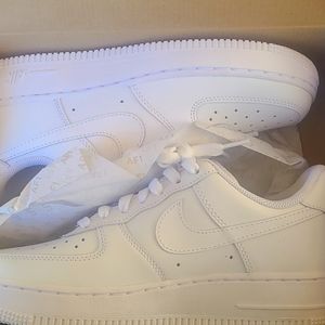 Wmns nike air force one all white 7 1/2